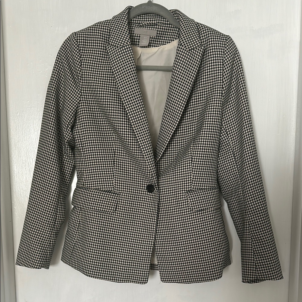 H&M Green and Tan Blazer with Notched Lapels